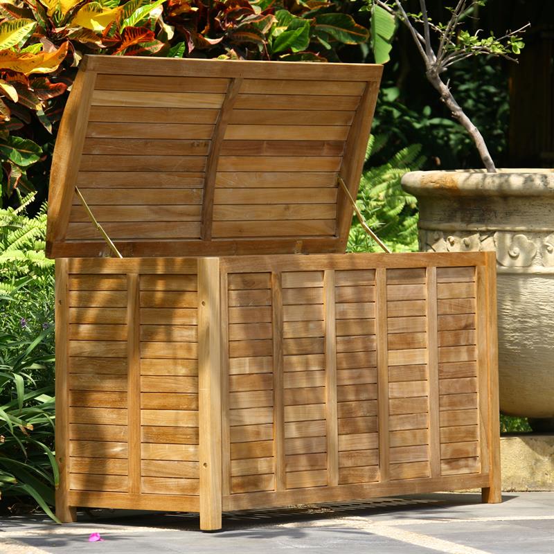 Gartentruhe mit geschwungenem Deckel groß 123 cm Teak mit Messingbeschlägen