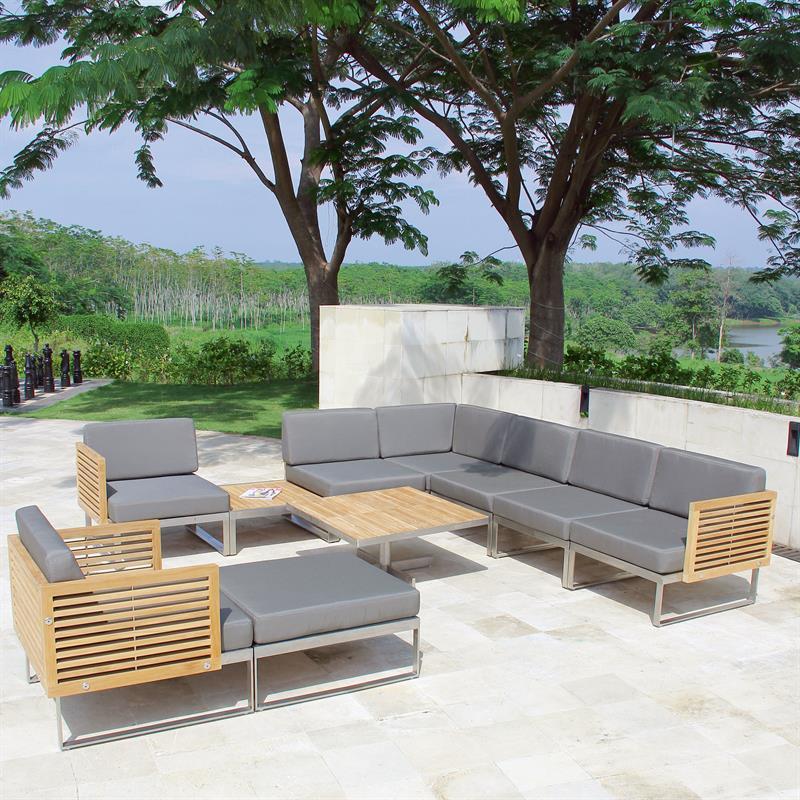 Tessin Lounge Set bestehend aus: 1 x Seitenmodul rechts, 1 x Eckmodul, 1 x Mittelmodul, 1 x Seitenmodul links , 1 x Tessin Einsitzer alle mit Polster in Sunproof und 1x Ottomane ohne Polster