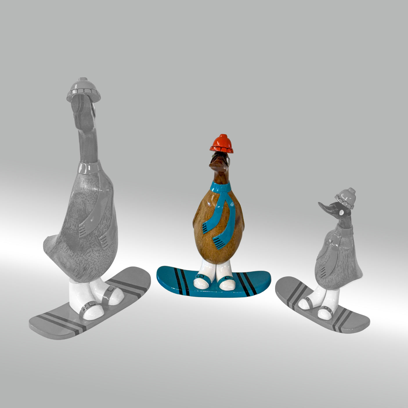 Ente Snowboarder mittel »Hanna« blaues Board und Schal ca. 29 cm hoch