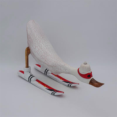 Duck »David« - large, bent forward, white with skis